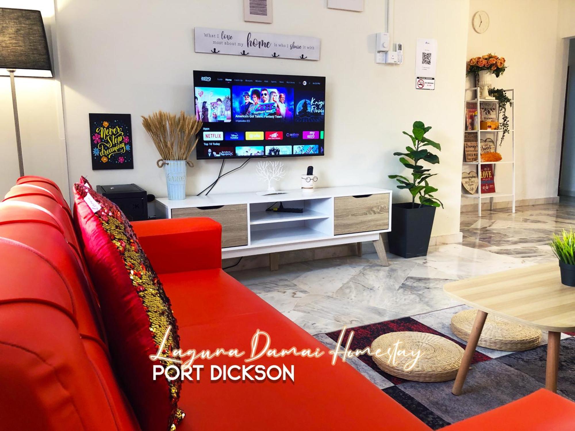 Laguna Damai Teluk Kemang Pd 3br- Pool View Apartment